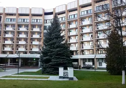 Перевозка лежачего больного в и из ЦВКГ им в. п. мандрыка