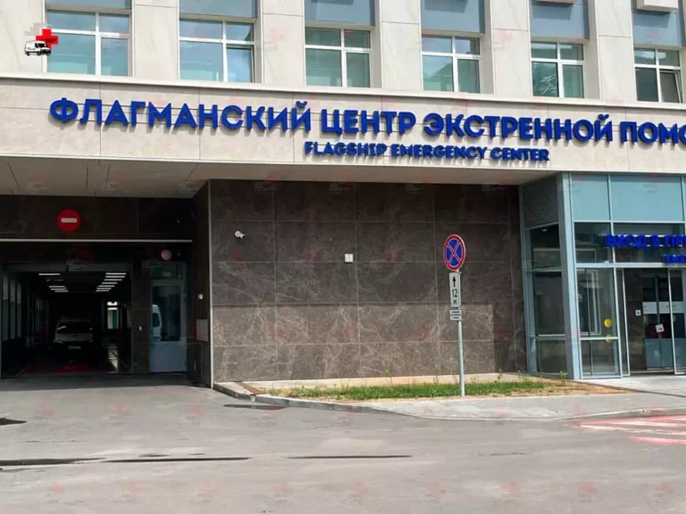 Перевозка лежачего больного в медучреждения
