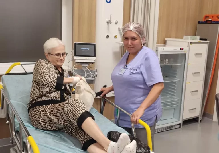 Сопровождение лежачего больного в Боткинской больнице